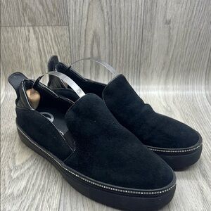 The Wishbone Collection Black Suede Women's Loafers
